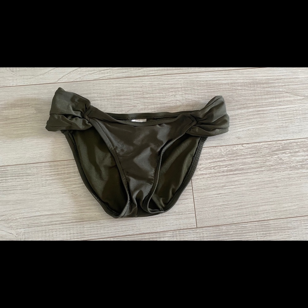 Bikini bottoms
